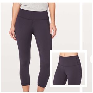 Lululemon boysenberry Wunder Under HR Crop